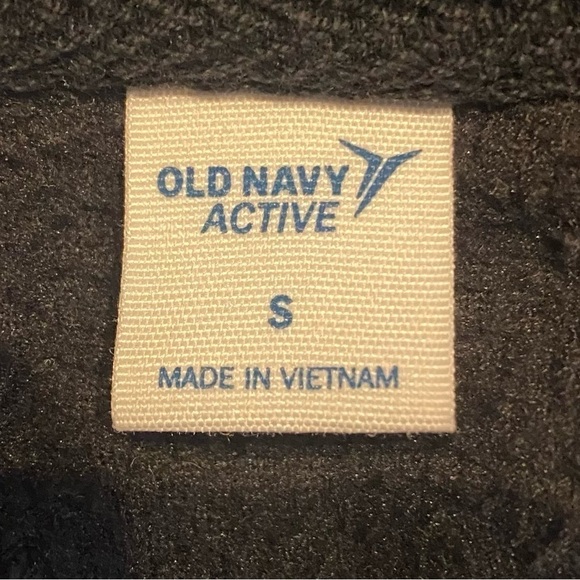 Old Navy Cropped Mock Neck Fleece Pullover Size Small - Picture 2 of 6